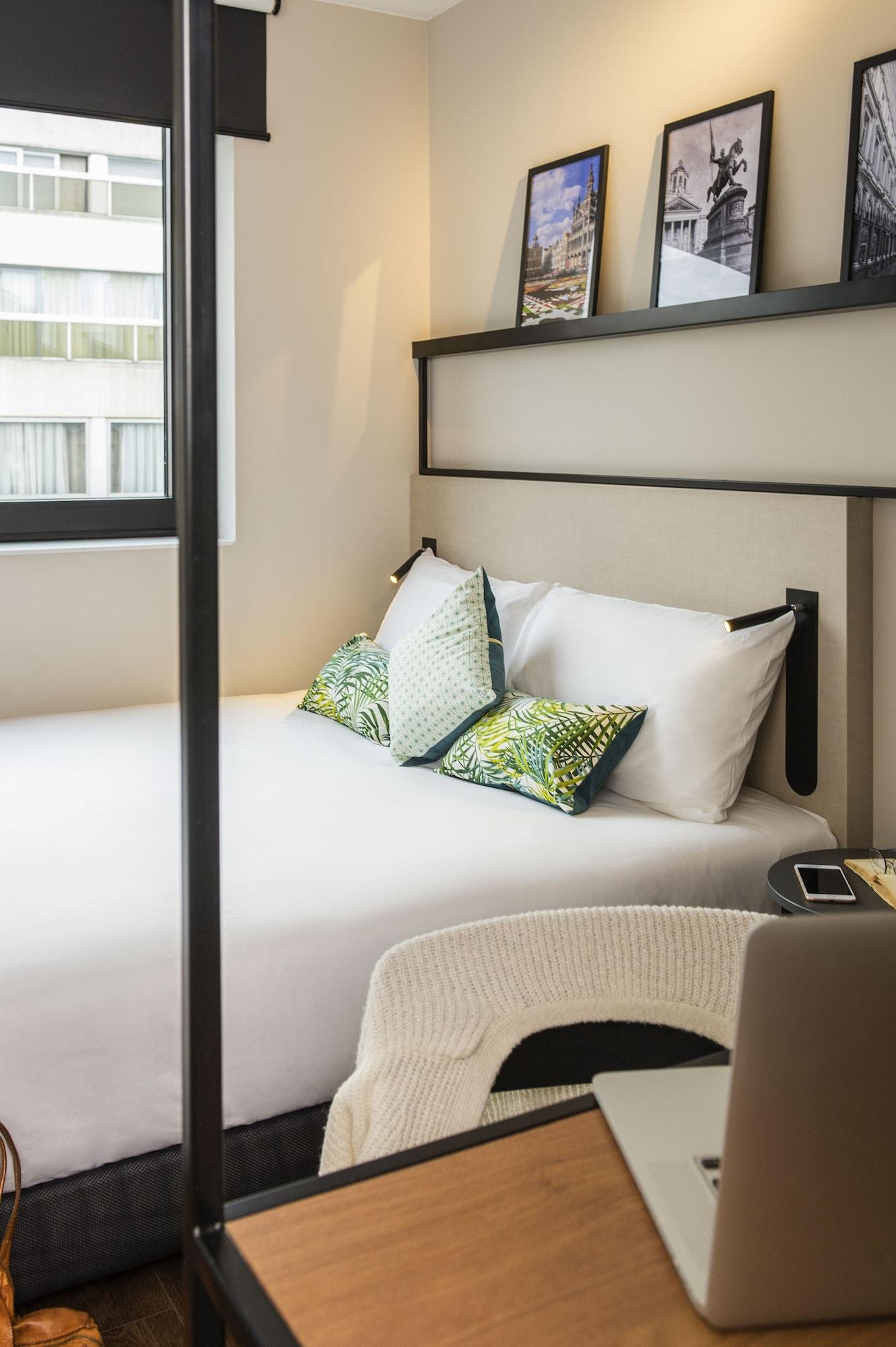 Ibis Brussels Centre Chatelain Іксель Екстер'єр фото