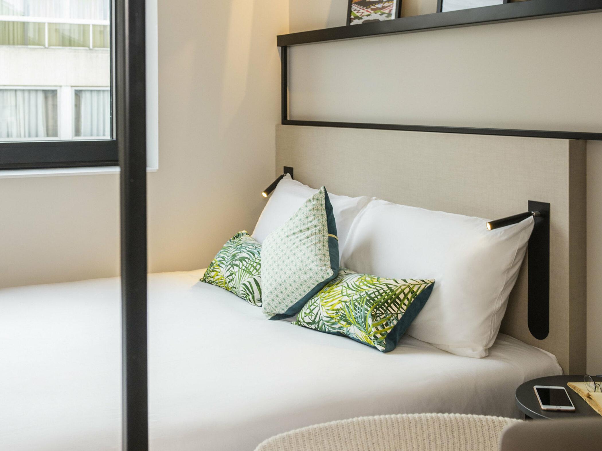 Ibis Brussels Centre Chatelain Іксель Екстер'єр фото