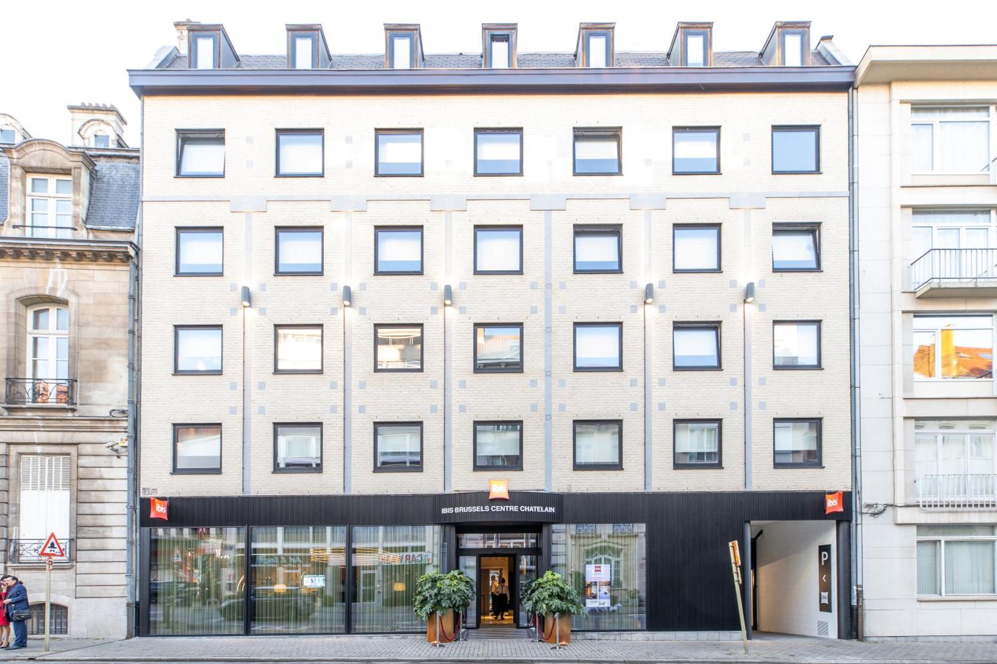 Ibis Brussels Centre Chatelain Іксель Екстер'єр фото