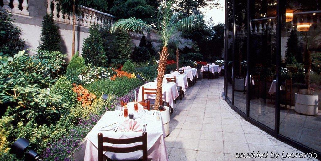 Ibis Brussels Centre Chatelain Іксель Екстер'єр фото